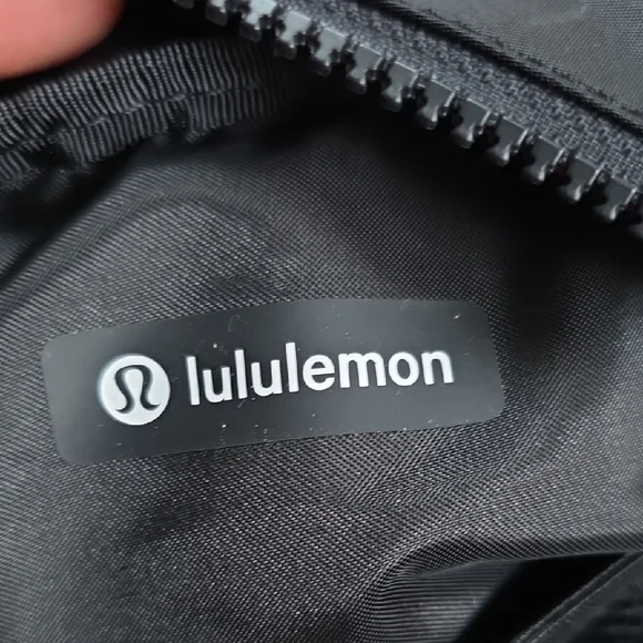 lululemon athletica Black City Essentials Bag - Picture 2 of 8